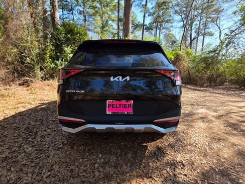 Certified 2024 Kia Sportage LX image 10