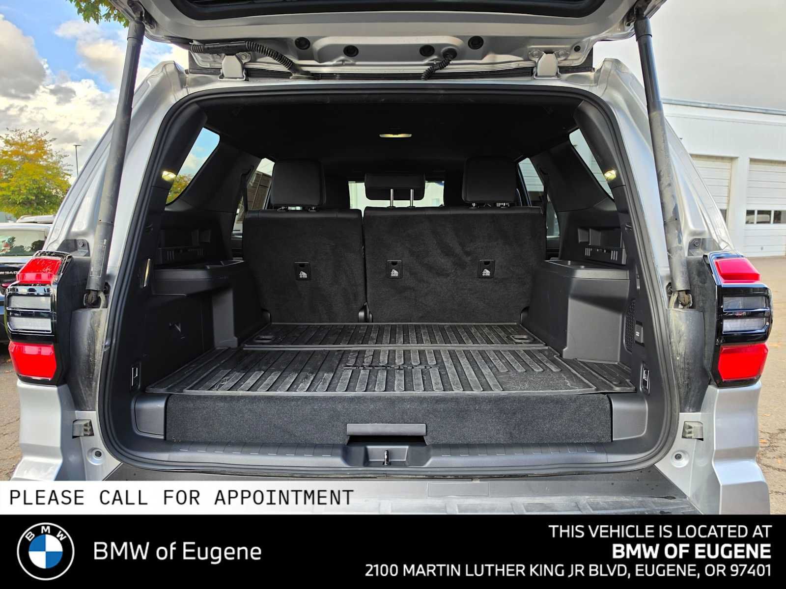 Used 2025 Toyota 4Runner TRD Off-Road Premium w/ Tow Technology Package AWD/4WD image 18