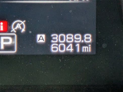 Used 2025 Subaru Outback Premium image 33