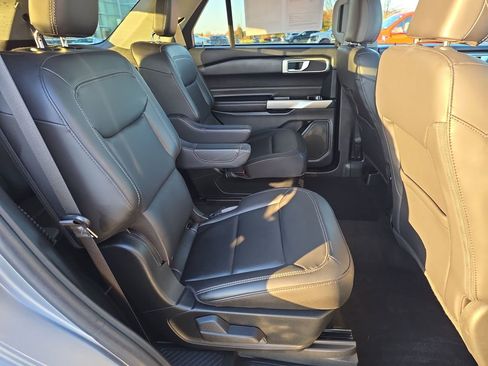 Used 2023 Ford Explorer XLT w/ Equipment Group 202A image 36