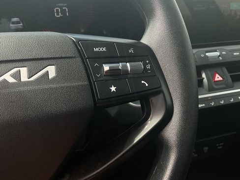 Used 2025 Kia K4 FWD image 24