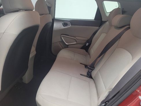 Used 2022 Kia Soul LX FWD image 18