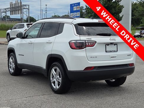 Used 2023 Jeep Compass Latitude AWD/4WD image 4