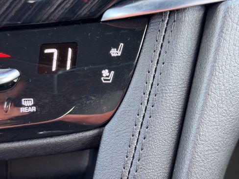 Certified 2024 Cadillac XT6 Premium Luxury w/ Technology Package image 26