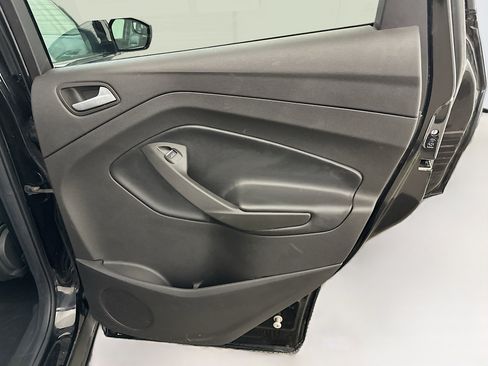 Used 2019 Ford Escape SEL image 32