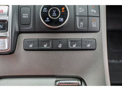 Used 2021 Hyundai Palisade Limited image 18