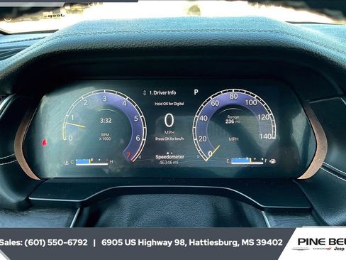 Used 2023 Jeep Grand Cherokee L Limited image 13