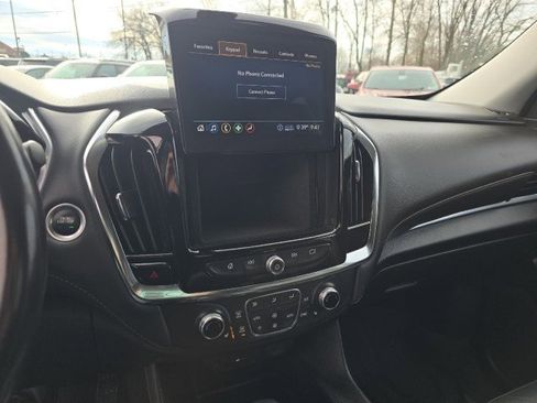 Used 2021 Chevrolet Traverse LT w/ LPO, Blackout Package image 35