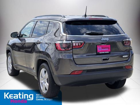 Used 2022 Jeep Compass Latitude FWD image 8