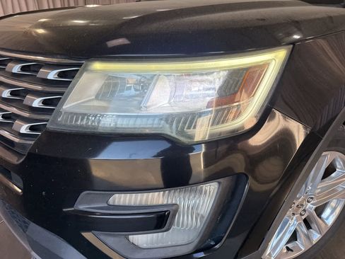 Used 2016 Ford Explorer Limited FWD image 9
