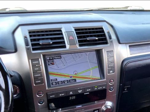 Used 2020 Lexus GX 460 Premium w/ Premium Package image 6