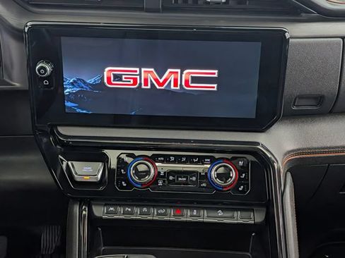 Used 2024 GMC Sierra 1500 AT4 w/ Technology Package AWD/4WD image 31