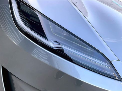 Used 2025 Tesla Model 3 Performance AWD/4WD image 23