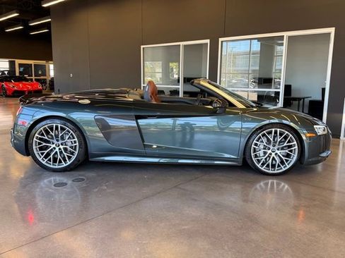 Used 2018 Audi R8 V10 plus AWD/4WD image 9