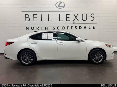 Used 2018 Lexus ES 350 w/ Navigation System Package FWD image 3