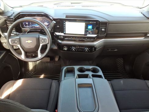 Certified 2024 Chevrolet Silverado 1500 LT image 12