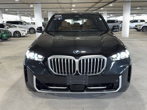 Certified 2024 BMW X5 sDrive40i w/ Premium Package image 3