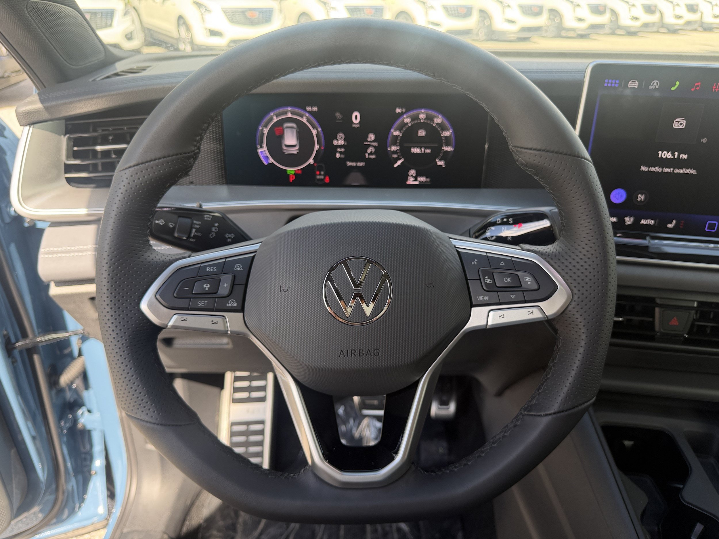 New 2026 Volkswagen Tiguan SE R-Line FWD image 33