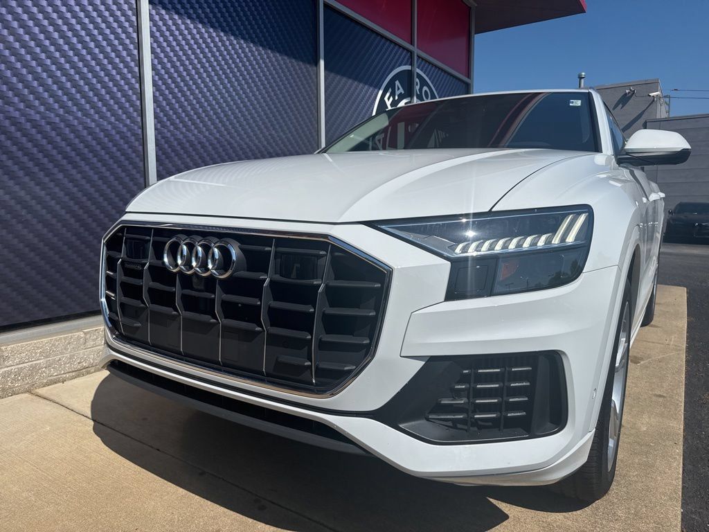 Used 2023 Audi Q8 Premium w/ Convenience Package AWD/4WD image 18