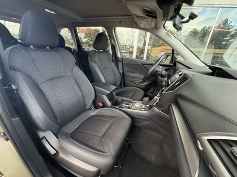 Used 2022 Subaru Forester Premium image 12