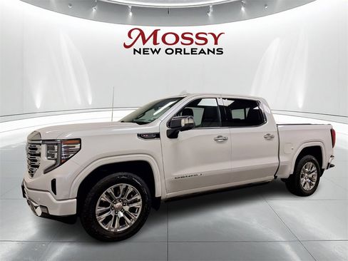 Used 2022 GMC Sierra 1500 Denali w/ Technology Package image 1