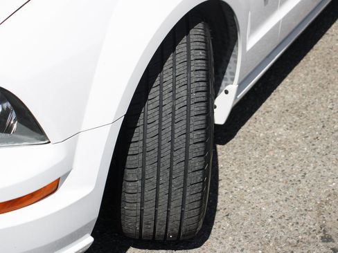 Used 2006 Ford Mustang Premium image 30