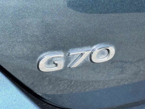 Used 2022 Genesis G70 3.3T RWD image 11