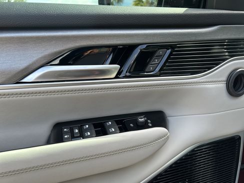 New 2026 Jeep Grand Wagoneer Limited AWD/4WD image 14