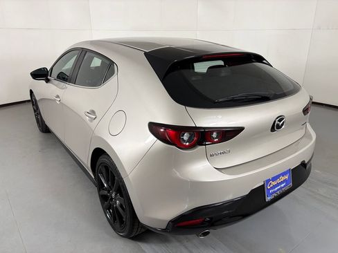 Used 2024 MAZDA MAZDA3 s FWD image 6
