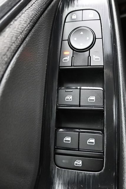 Used 2023 Nissan Rogue S FWD image 24