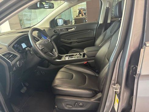 Certified 2022 Ford Edge Titanium AWD/4WD image 12