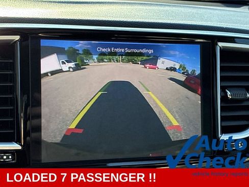 Used 2024 Chrysler Pacifica Limited FWD image 40