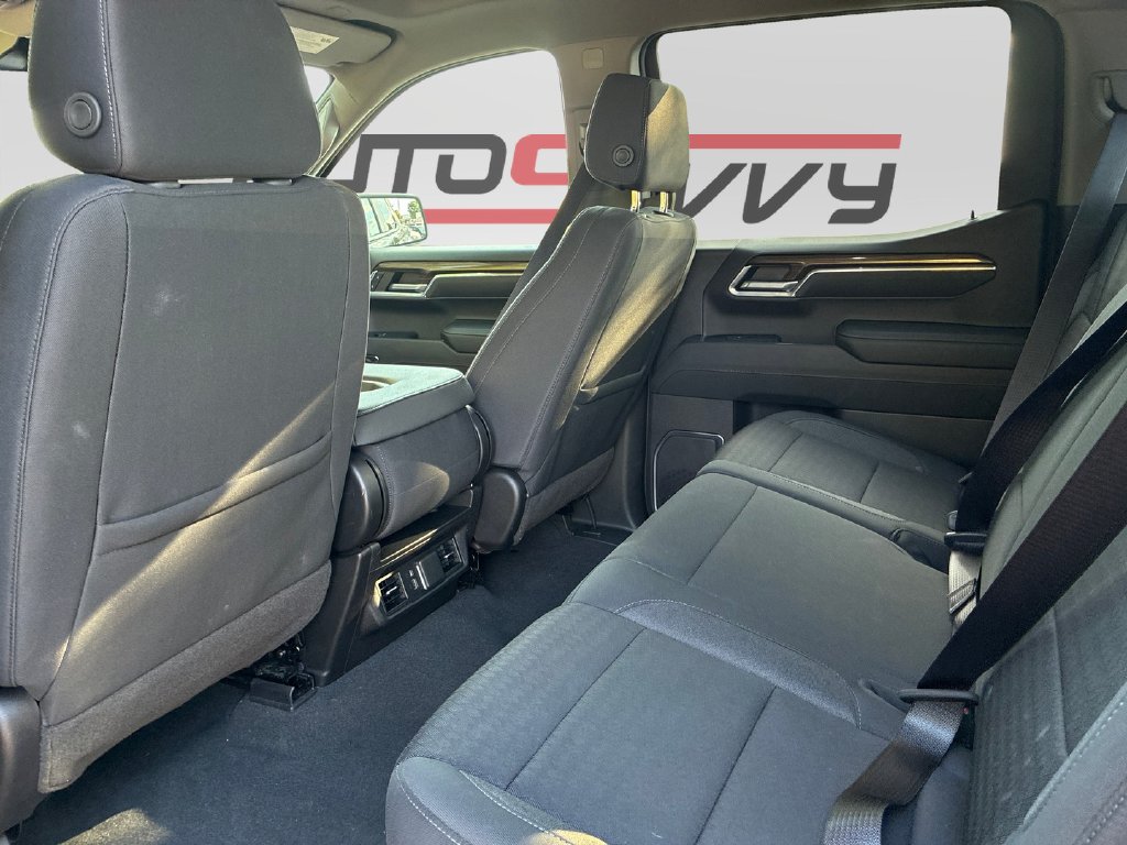 Used 2024 Chevrolet Silverado 1500 LT AWD/4WD image 16