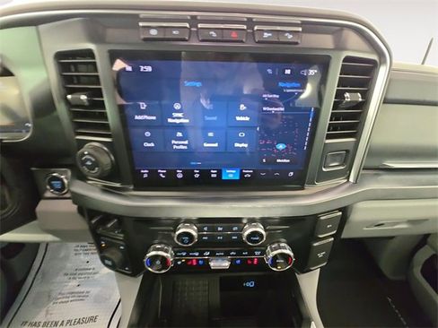 Certified 2024 Ford F350 Limited w/ FX4 Off-Road Package image 11