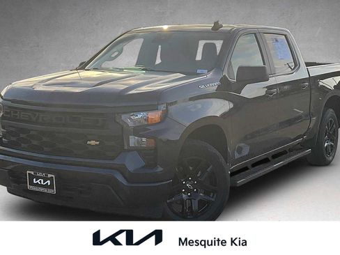 Used 2022 Chevrolet Silverado 1500 Custom RWD image 1