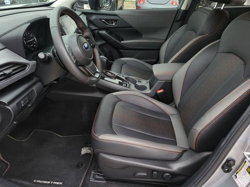 Certified 2025 Subaru Crosstrek 2.5i Limited w/ Crosstrek Mirror Package AWD/4WD image 17
