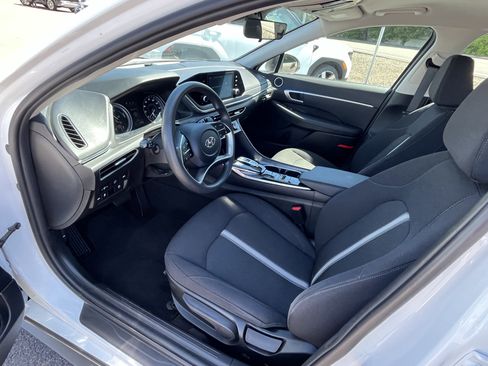Used 2021 Hyundai Sonata Blue FWD image 9