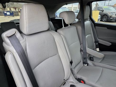 Used 2019 Honda Odyssey EX-L image 29
