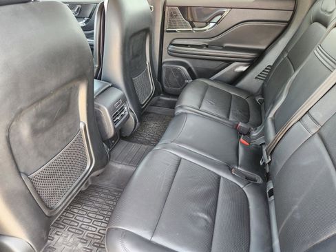 Used 2022 Lincoln Corsair Standard w/ Premium Package image 31