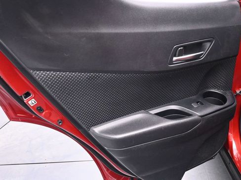 Used 2020 Toyota C-HR LE FWD image 13