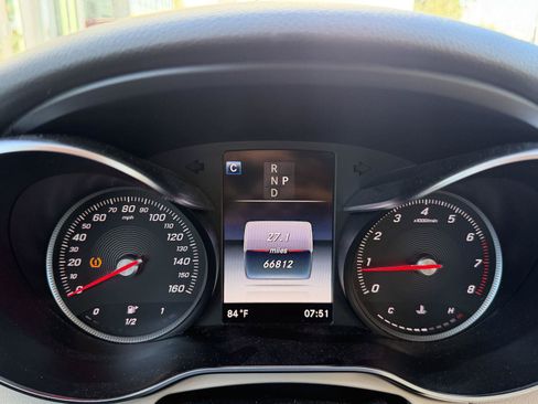 Used 2018 Mercedes-Benz C 300 Sedan image 34