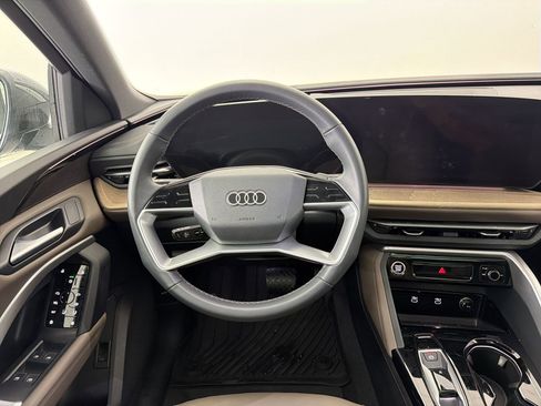 Used 2025 Audi Q5 Premium w/ Convenience Package AWD/4WD image 22