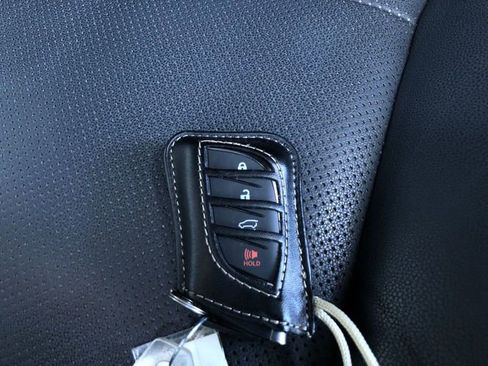 Used 2021 Lexus GX 460 Premium w/ Premium Package image 30