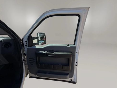 Used 2015 Ford F250 XL w/ Power Equipment Group RWD image 36