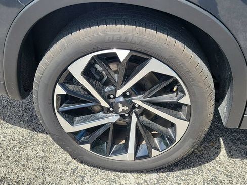 Used 2024 Mitsubishi Outlander SE Black Edition AWD/4WD image 9