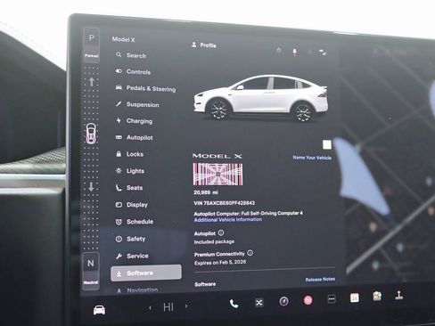Used 2023 Tesla Model X Plaid image 23