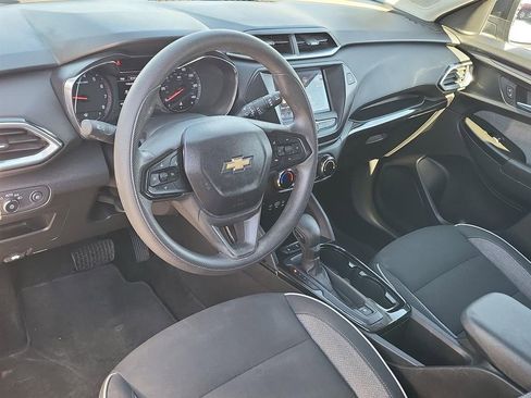 Certified 2023 Chevrolet TrailBlazer LT image 2