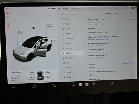 Used 2022 Tesla Model Y Long Range AWD/4WD image 31