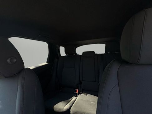 Used 2020 Land Rover Discovery Sport image 16