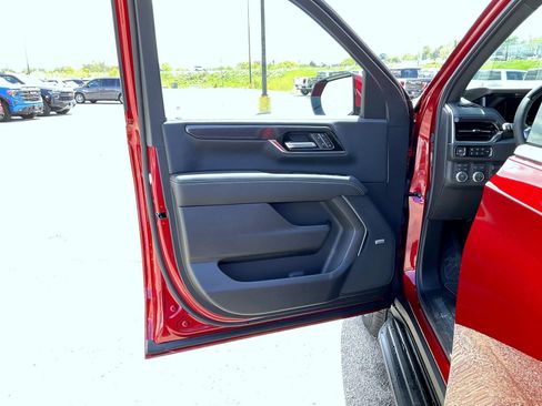 New 2026 GMC Yukon Elevation AWD/4WD image 9